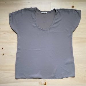 Soprano gray blouse
